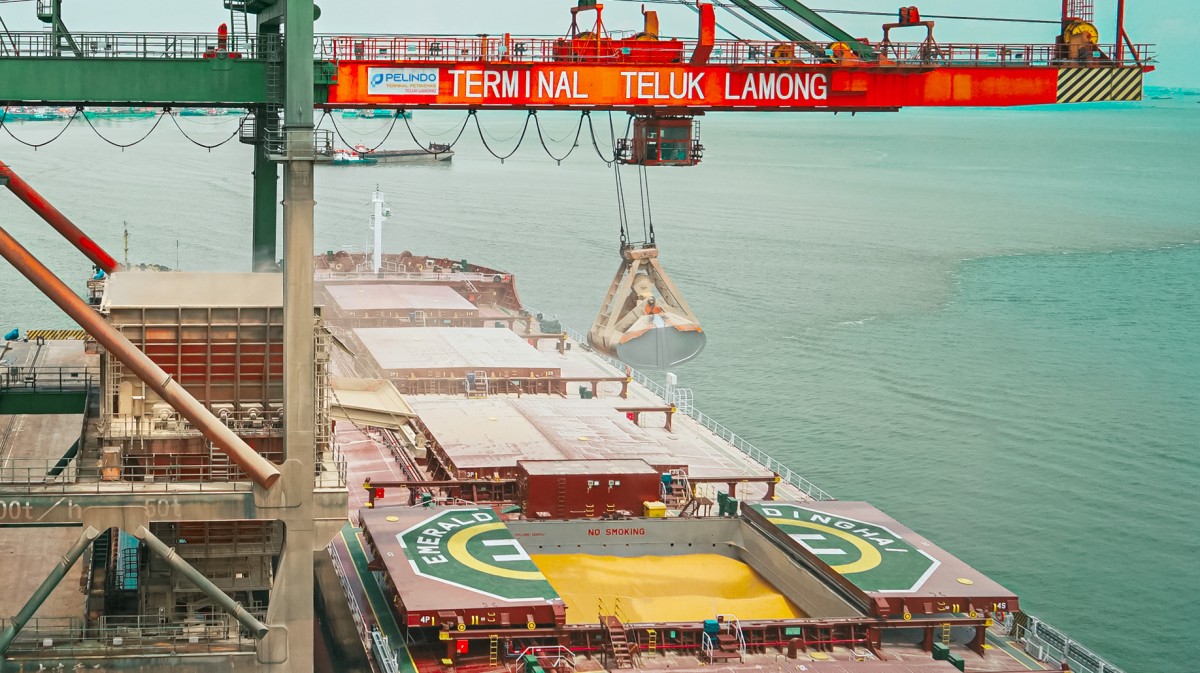 Kunjungan kapal kargo dan peti kemas di TTL selama triwulan pertama tahun 20223 naik signifikan. (foto: TTL for jatimnow.com)