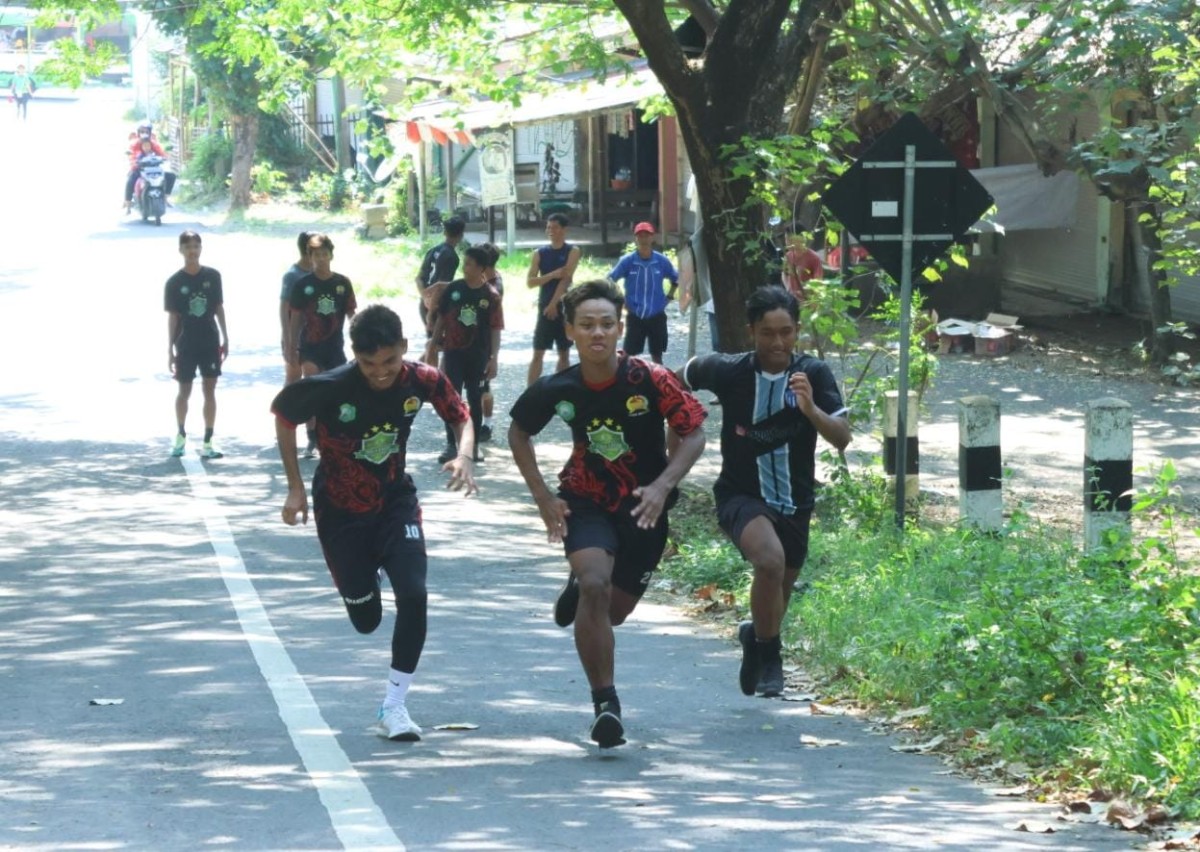 Latihan cross country di Lebak Tumpang, Kota Kediri. (Foto : PSSI Kota Kediri for jatimnow.com)