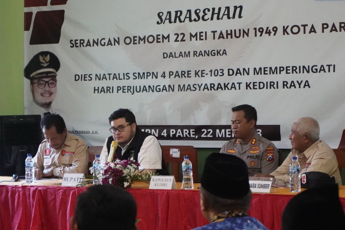 Mas Dhito dalam sarasehan Serangan Oemoem 22 Mei 1949 Kota Pare di Kediri. (Foto : Humas Pemkab Kediri/jatimnow.com)