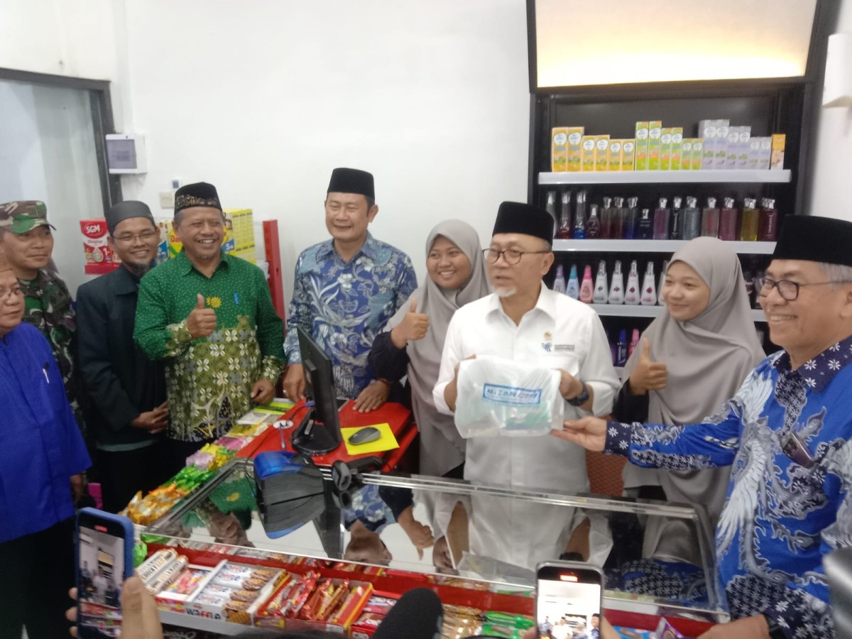 Mendag Resmikan Mizan Mart di Lamongan Hasil Program Kemitraan untuk Dorong Kemandirian