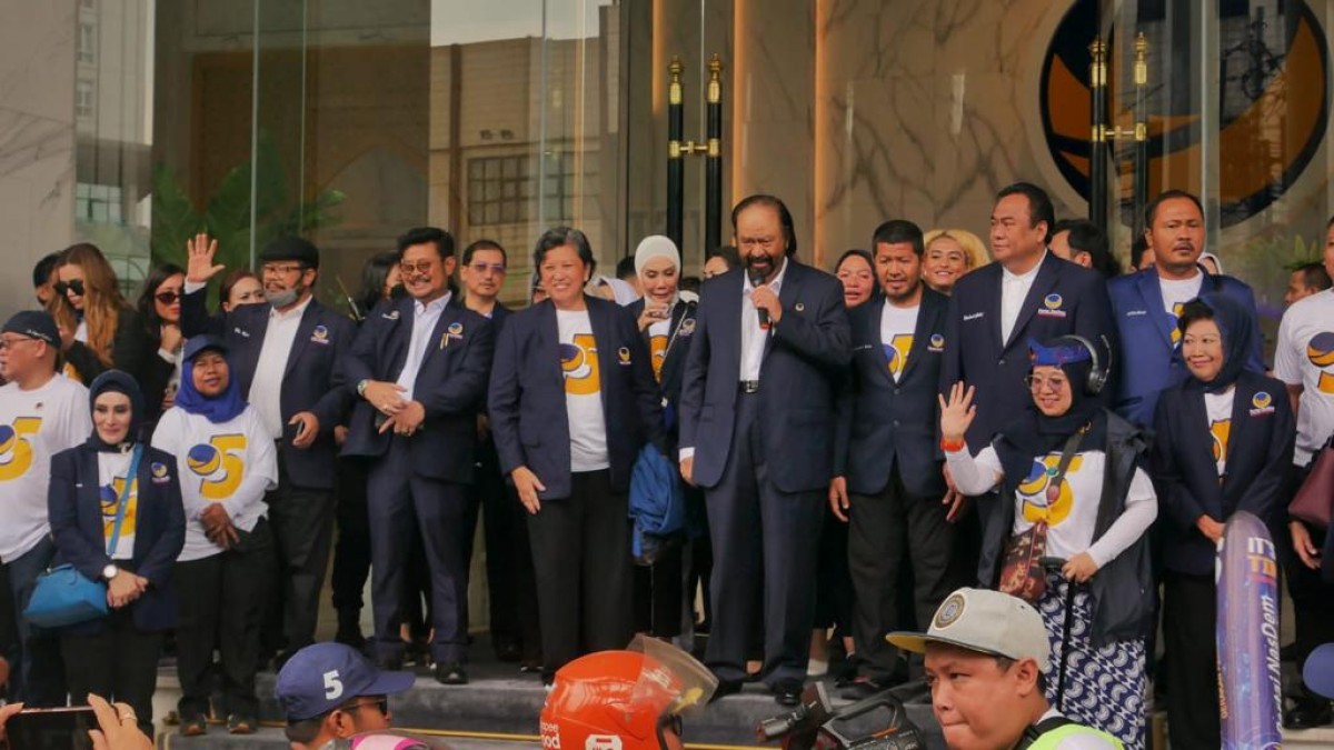 Paloh Ingatkan Kader NasDem Tetaplah Santun