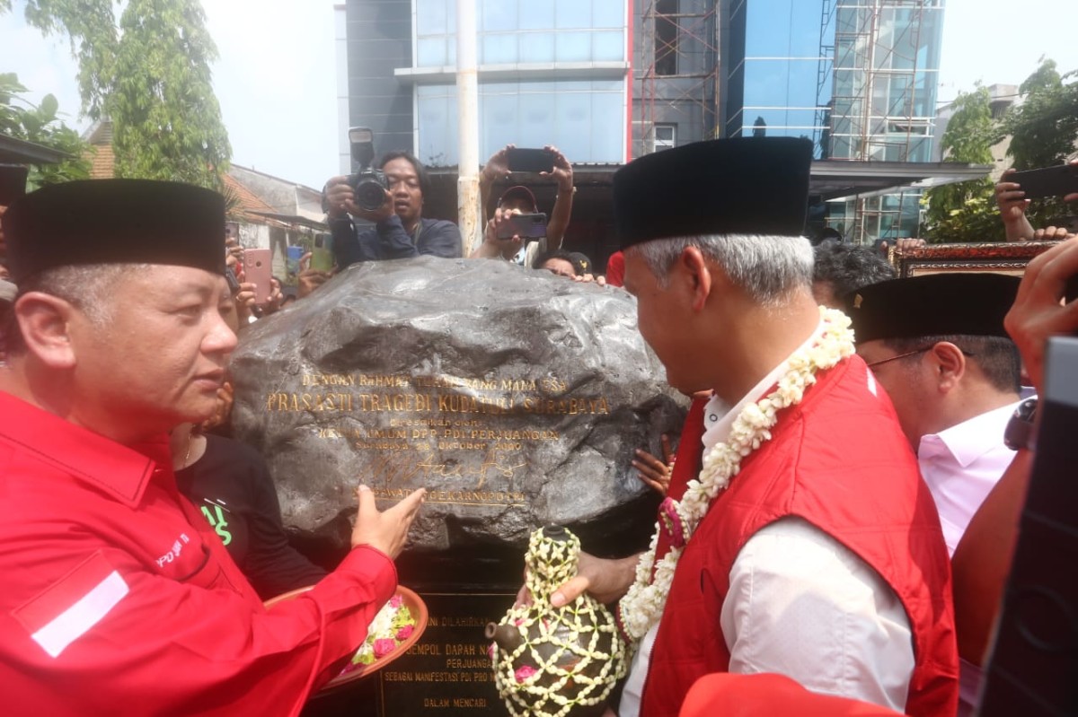 Ganjar Pranowo saat didampingi Wakil Ketua PDIP Jatim Whisnu Sakti Buana (Foto-foto: PDIP for jatimnow.com)