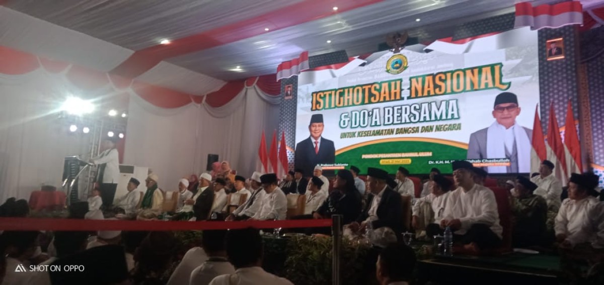 Prabowo Subianto dengan Muhaimin Iskandar saat berada di GOR Tambakberas, Jombang.(Foto: Elok Aprianto/jatimnow.com)