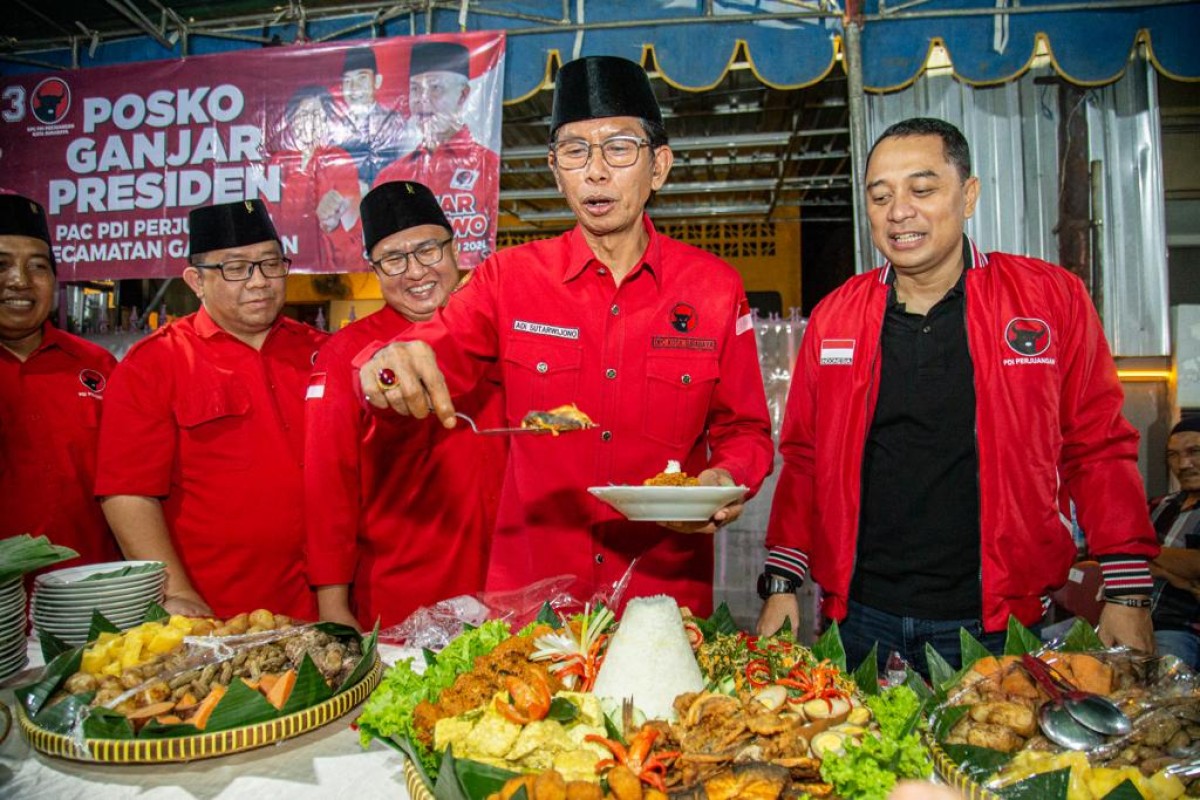 Wali Kota Surabaya Eri Cahyadi saat hadiri peresmian posko pemenangan Ganjar Presiden di Gayungan. (Foto: PDI Perjuangan for jatimnow.com)