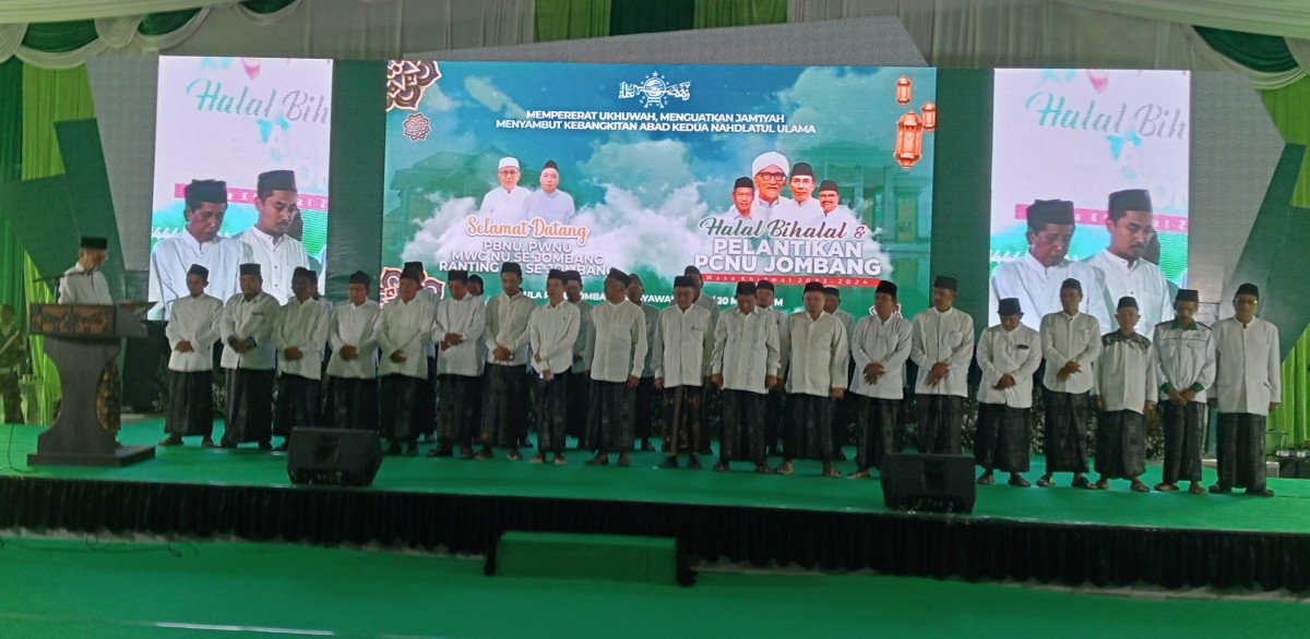 Jajaran pengurus PCNU Kabupaten Jombang dilantik dan dibaiat di aula kantor PCNU kabupaten Jombang.(Elok Aprianto/jatimnow.com)