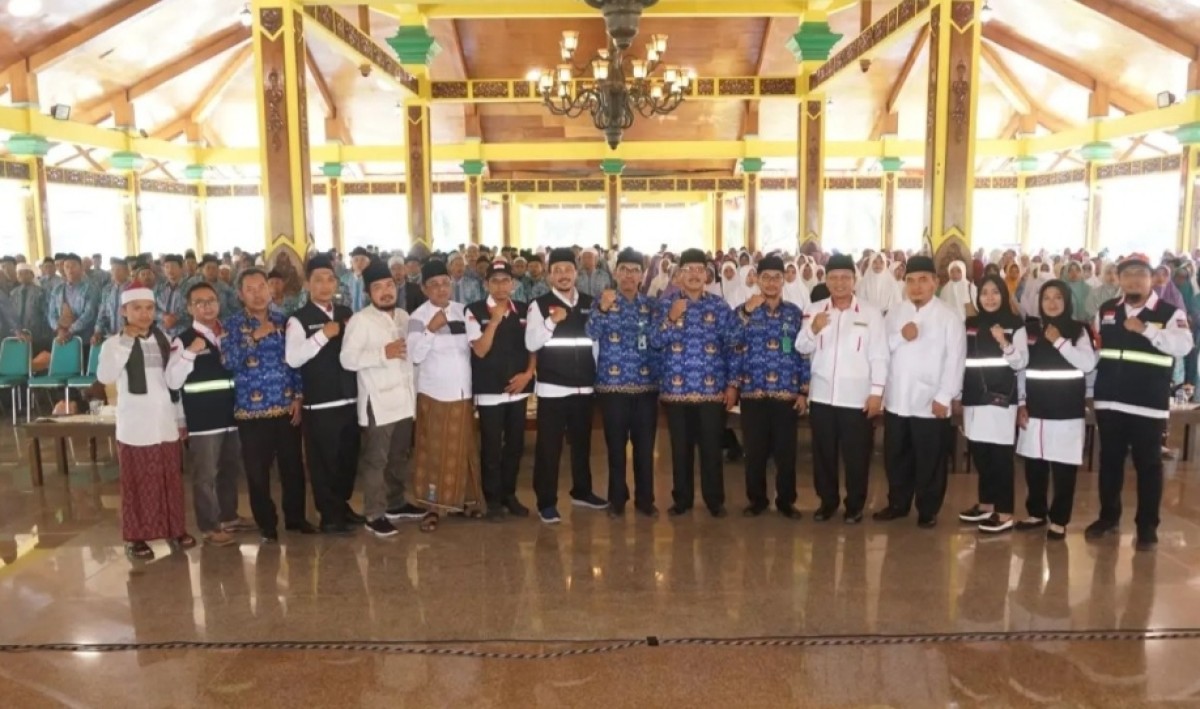 Kegiatan manasik haji yang diikuti CJH asal Bangkalan. (foto: eko for Jatimnow.com)