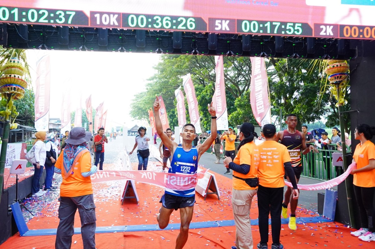Salah peserta Kediri Half Marathon (Foto: Humas Pemkab Kediri/jatimnow.com)