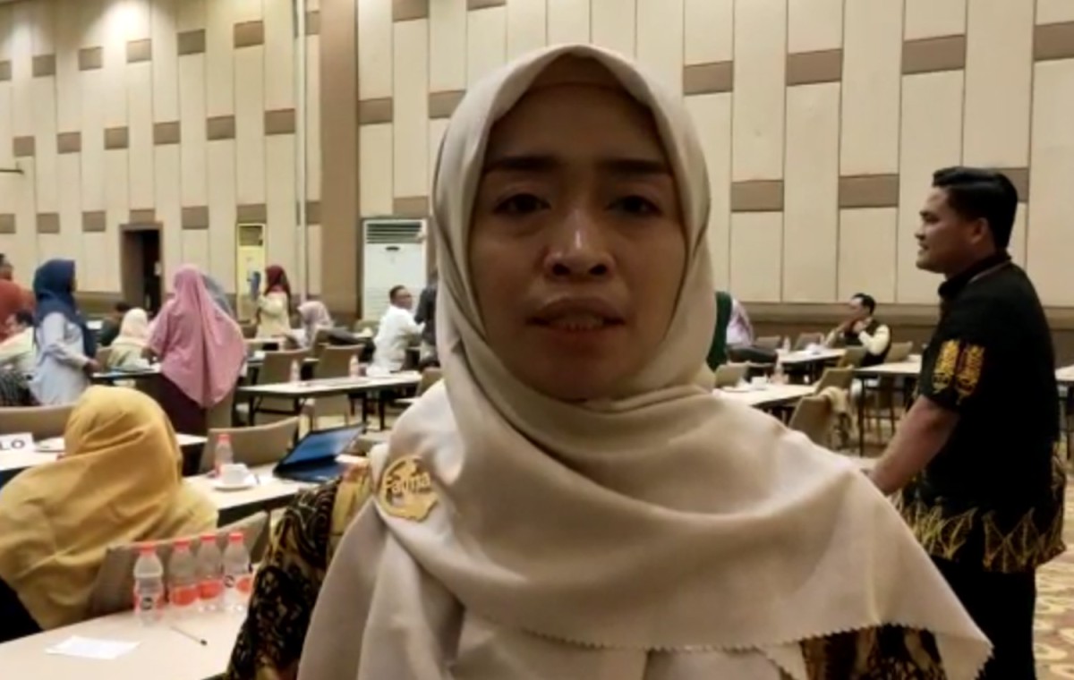 Komisioner KPU Bojonegoro Divisi Teknis dan Penyelenggaraan, Fatma Lestari (Foto: Misbahul Munir/jatimnow.com)