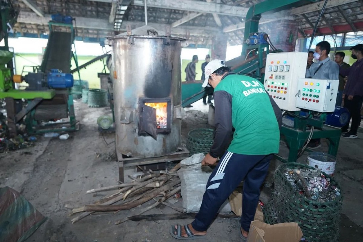 Rumah Daur Ulang (RDU) sampah. Bangkalan. (Foto: Yisa for jatimnow.com)