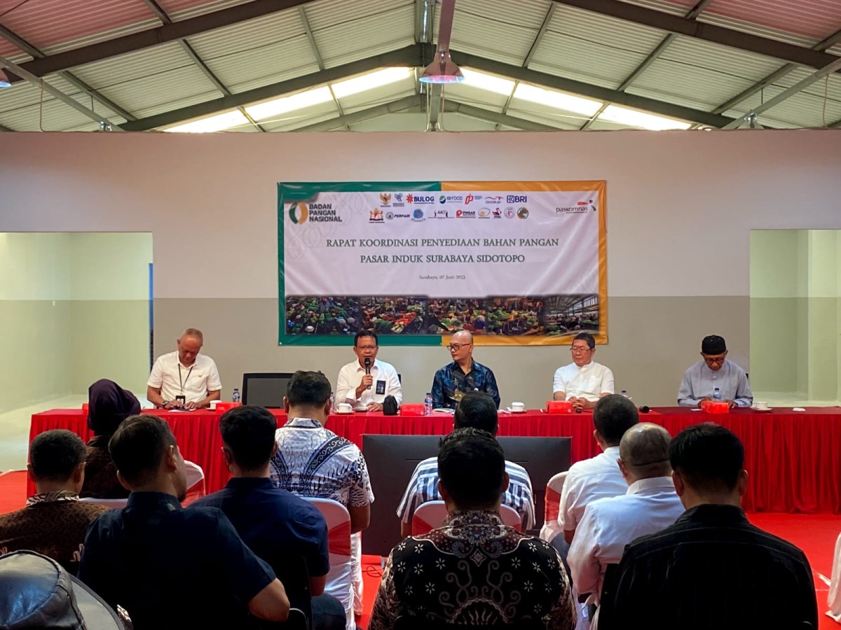 Koordinasi Penyediaan Bahan Pangan Pasar Induk Surabaya Sidotopo (Foto: Rangga Sigit/jatimnow.com)