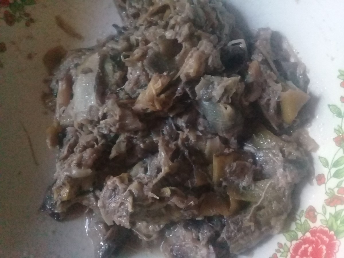 Olahan jantung pisang ala kuliner khas Probolinggo. (Foto: Mahfud Hidayatullah/jatimnow.com)