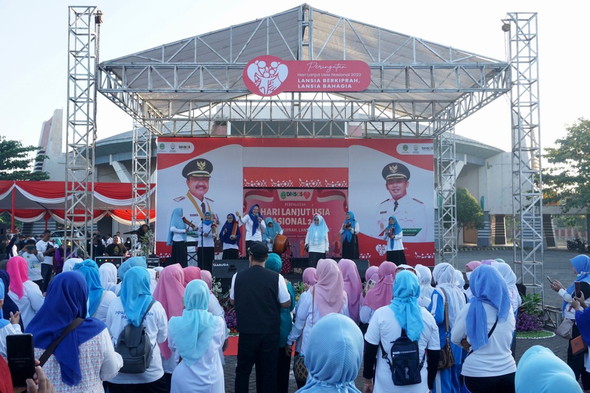 Peringatan Hari Lansia di GOR Untung Suropati. (Foto: Pemkot Pasuruan/jatimnow.com)