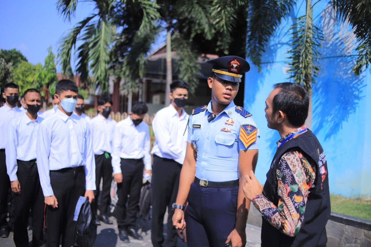 Seleksi Kompetensi Dasar (SKD) berbasis Computer Assisted Test (CAT). (Foto-foto: Humas Kemenkumham Jatim)