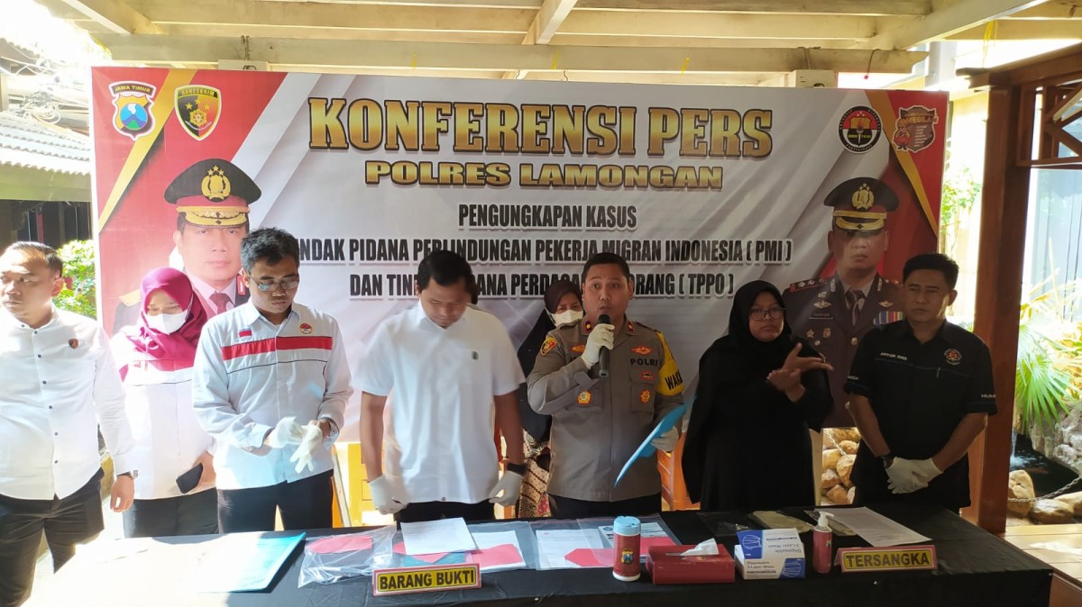 Rilis ungkap kasus TPPO oleh Polres Lamongan. (Foto : Adyad Ammy Iffansah/jatimnow.com)
