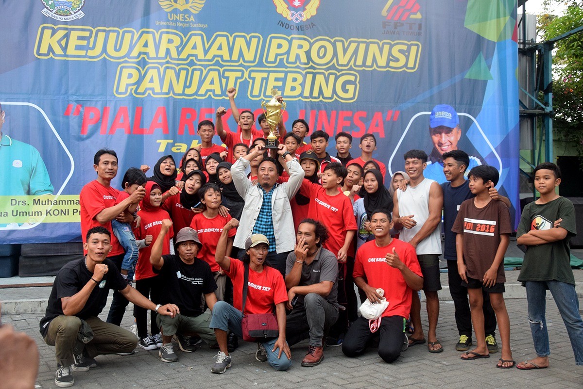 FPTI Surabaya Pertahankan Juara Umum Kejurprov Junior