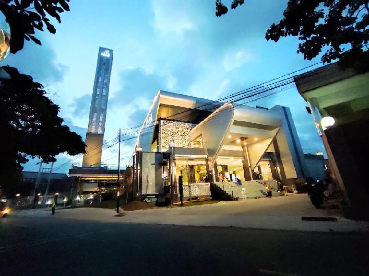 Masjid Al Fatah salah satu lokasi pelaksanaan salat Idul Adha. (Foto: Ist)