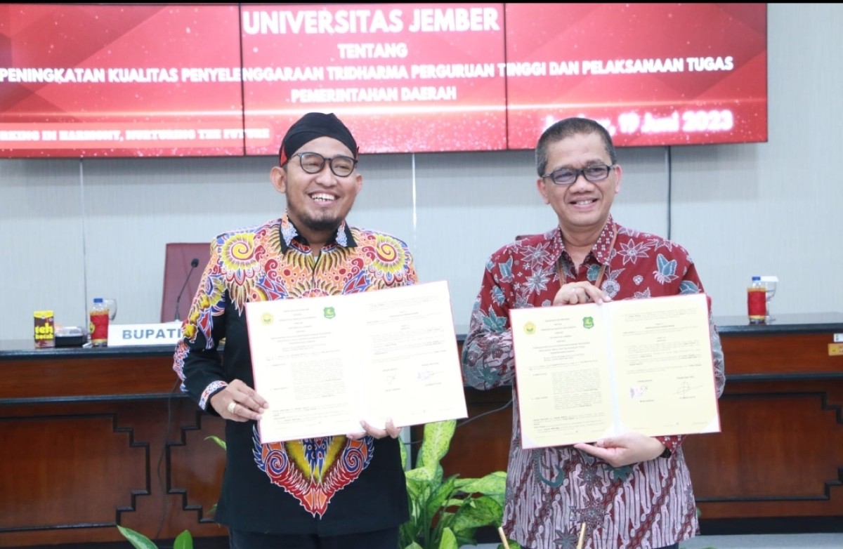 Bupati Sumenep Ahmad Fauzi melakukan MoU dengan Universitas Jember. (Foto:  Kit for jatimnow.com)