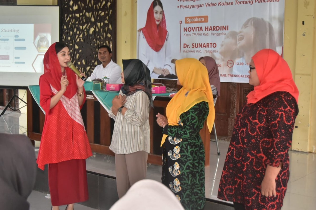 Novita Ajak Para Kader Perempian di Trenggalek Perangi Stunting