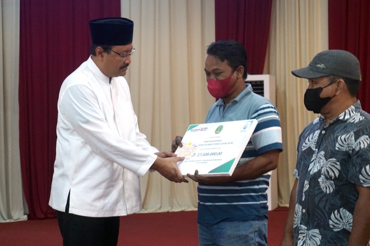 285 KPM Terima Bantuan RTLH, Gus Ipul: Bangun dengan Benar