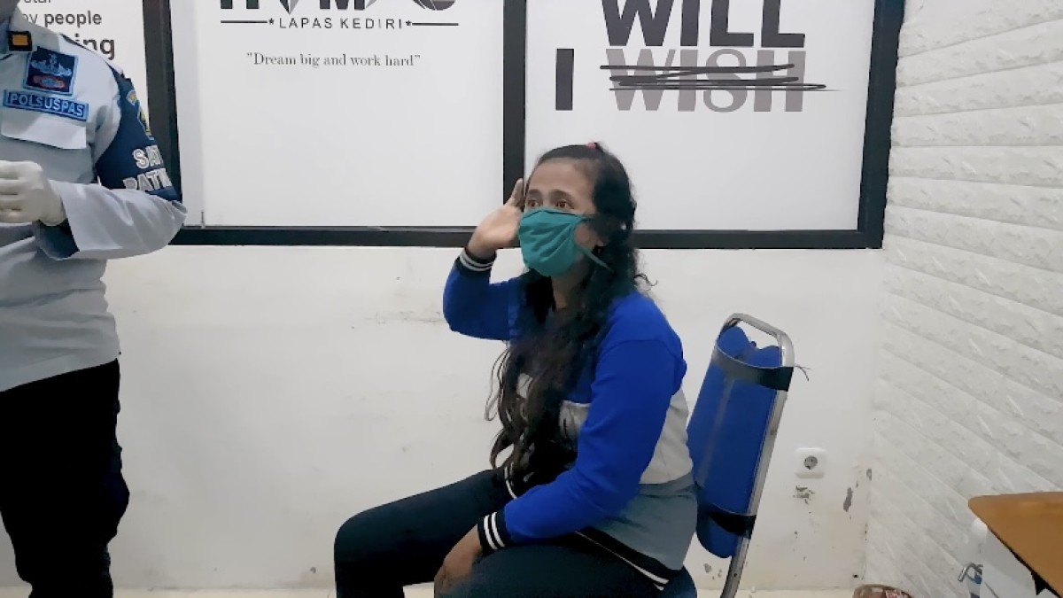 Pelaku penyelundupan narkoba di Lapas Kediri. (Foto: Lapas Kediri for jatimnow.com)