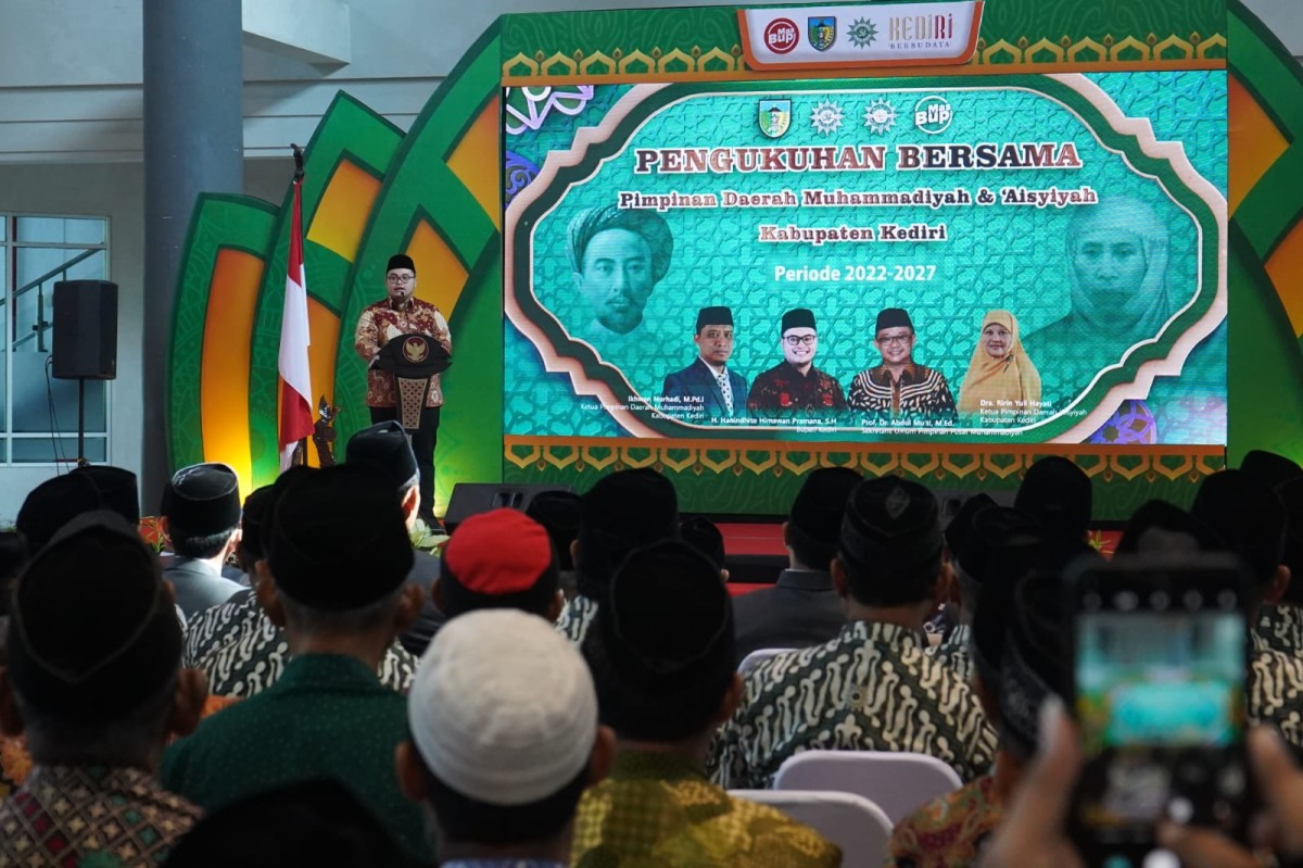 Hadapi Dampak Sosial Bandara, Mas Dhito Gandeng Muhammadiyah dan Aisyiyah