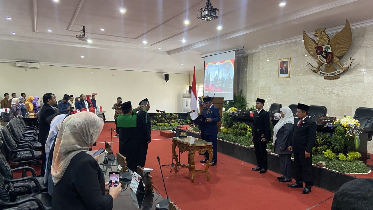 DPRD Kota Kediri Lantik Harijanto PAW dari PDIP, Gantikan Regina yang Hijrah ke Nasdem