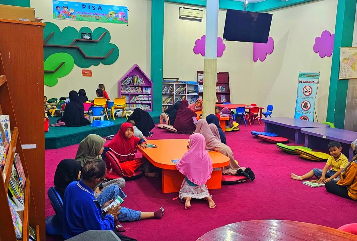 Suasana dalam Perpusda yang nyaman bagi para pelajar. (Dinas Perpustakaan dan Kearsipan (Perpusda) Kabupaten Sidoarjo for jatimnow.com).