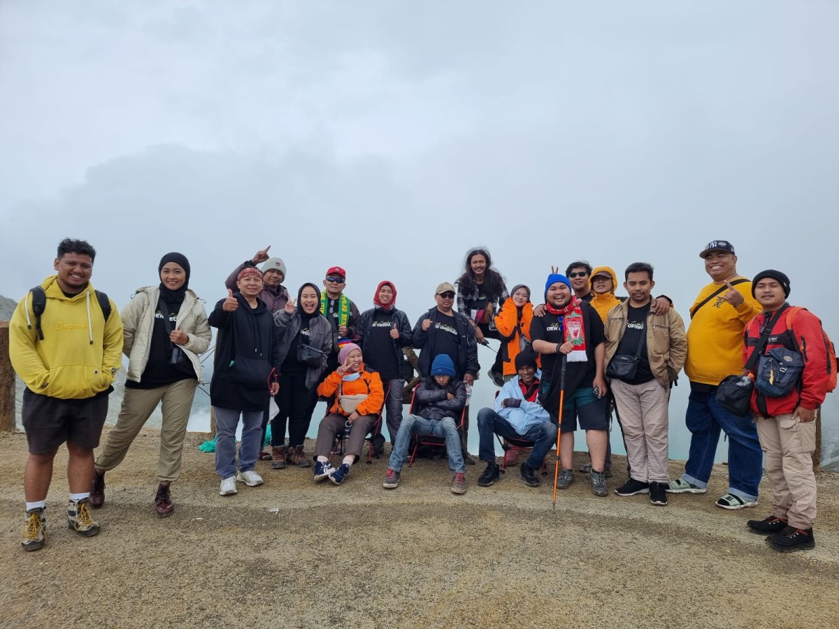 Para pengunjung di lokasi Ijen Geopark. (Ni'am Kurniawan/jetimnow.com)