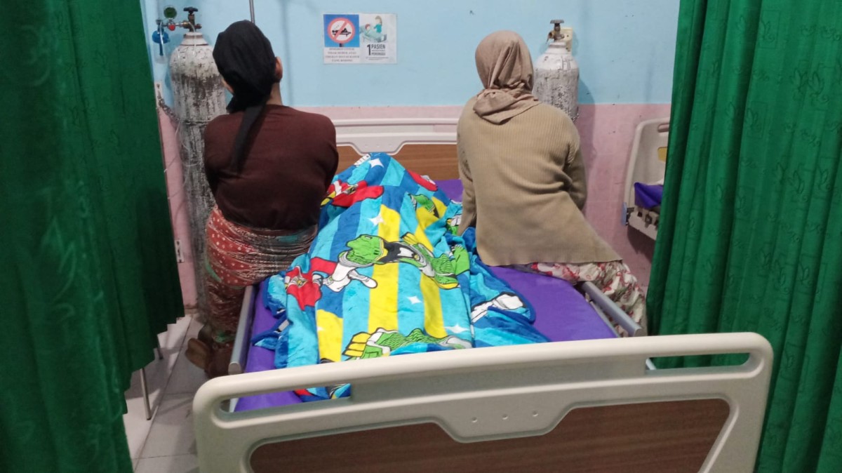 Korban Keracunan Es Campur di Sampang, juga Makan Rujak