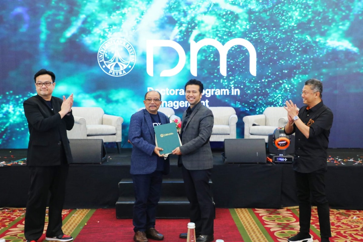 Pembukaan program doktor (s3) UK Petra Surabaya di Hotel Sheraton (foto: Humas Pemprov Surabaya/jatimnow.com)