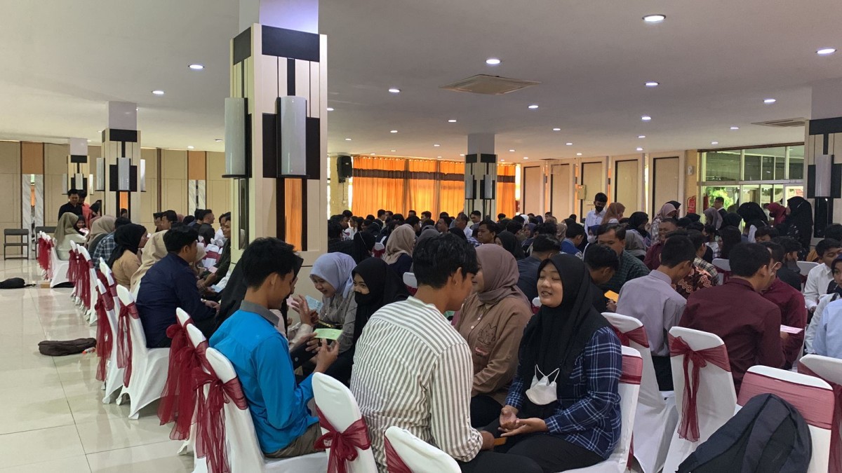 Arek Suroboyo Siap Kerjo Diserbu Ribuan Pelamar