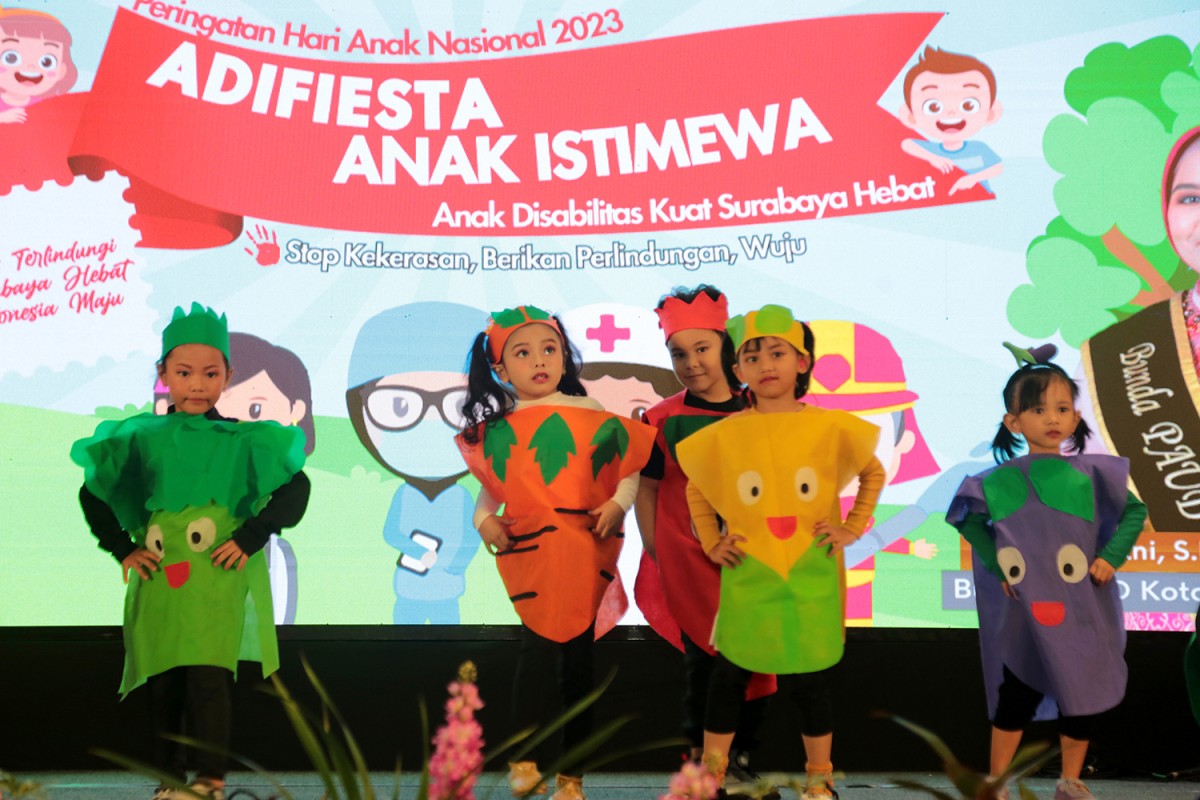 Perayaan HAN 2023, Ini Hadiah Wali Kota Eri Cahyadi untuk Anak Berprestasi di Surabaya