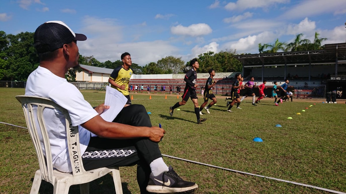Pesepakbola di Tulungagung saat ikuti seleksi Timnas U-17. (Foto: Bramanta Pamungkas/jatimnow.com)