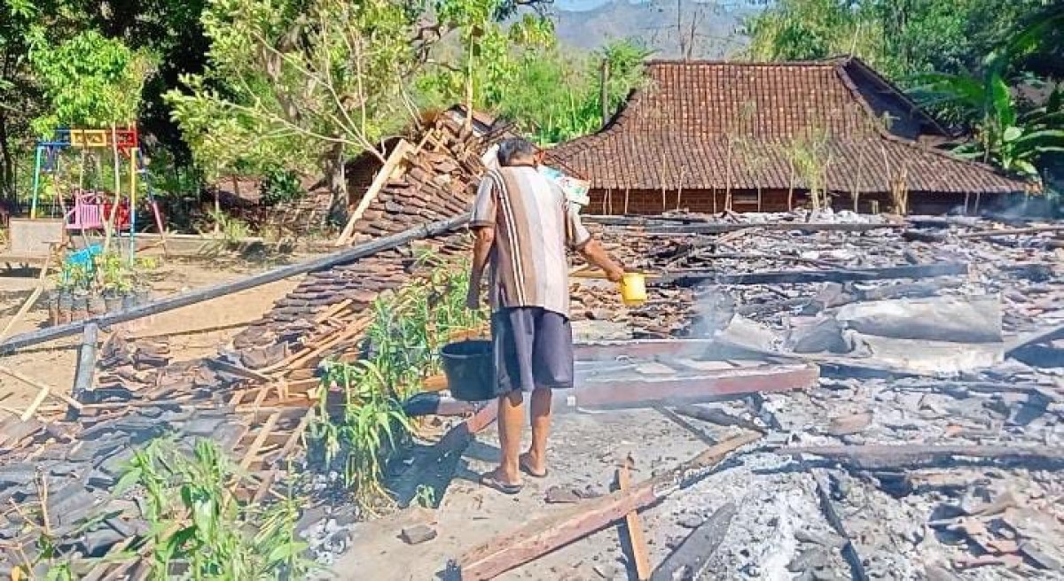 Gedung PAUD Edelwis di Ponorogo Ludes Terbakar Subuh Tadi