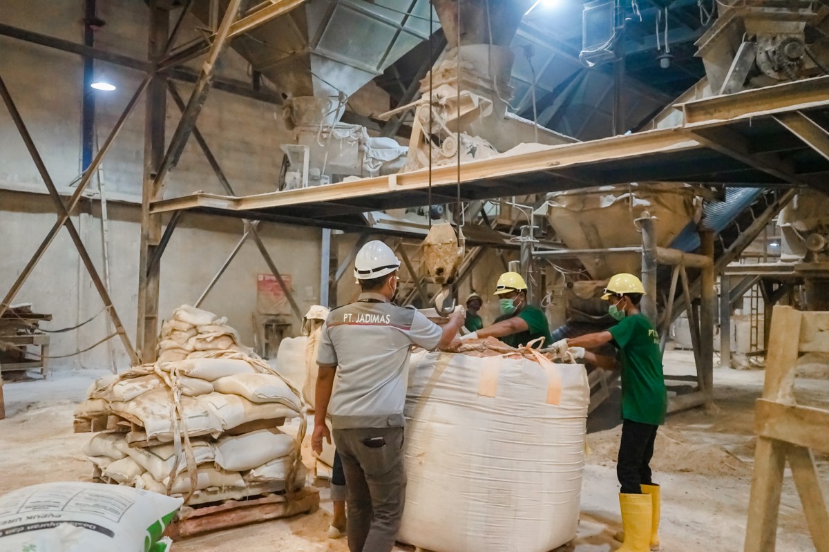 PT Jadi Mas, produsen pupuk skala Nasional terus menjaga kualitas produksi. (Foto: PT Jadi Mas/jatimnow.com)