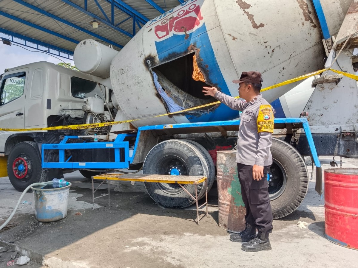 Terpeleset ke dalam Mesin Pengaduk Semen, Operator di Madiun Meninggal Dunia