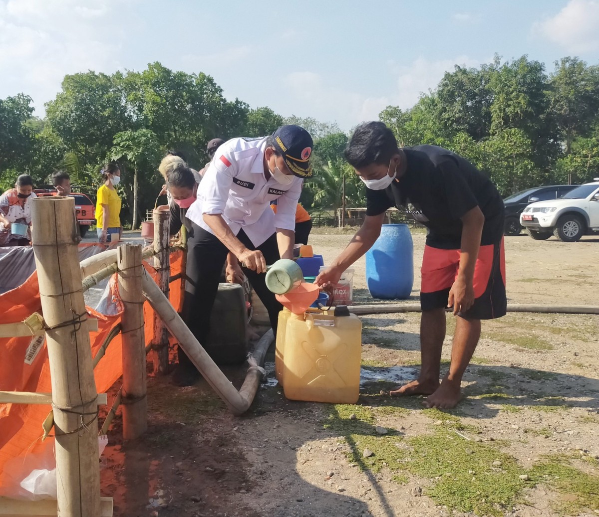 BPBD Jatim salurkan air bersih. (Foto: web.bpbd.jatimprov.go.id)