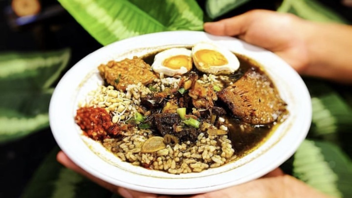 Penampakan Rawon Bidadari. (Instagram: @rawonbidadarikdr)