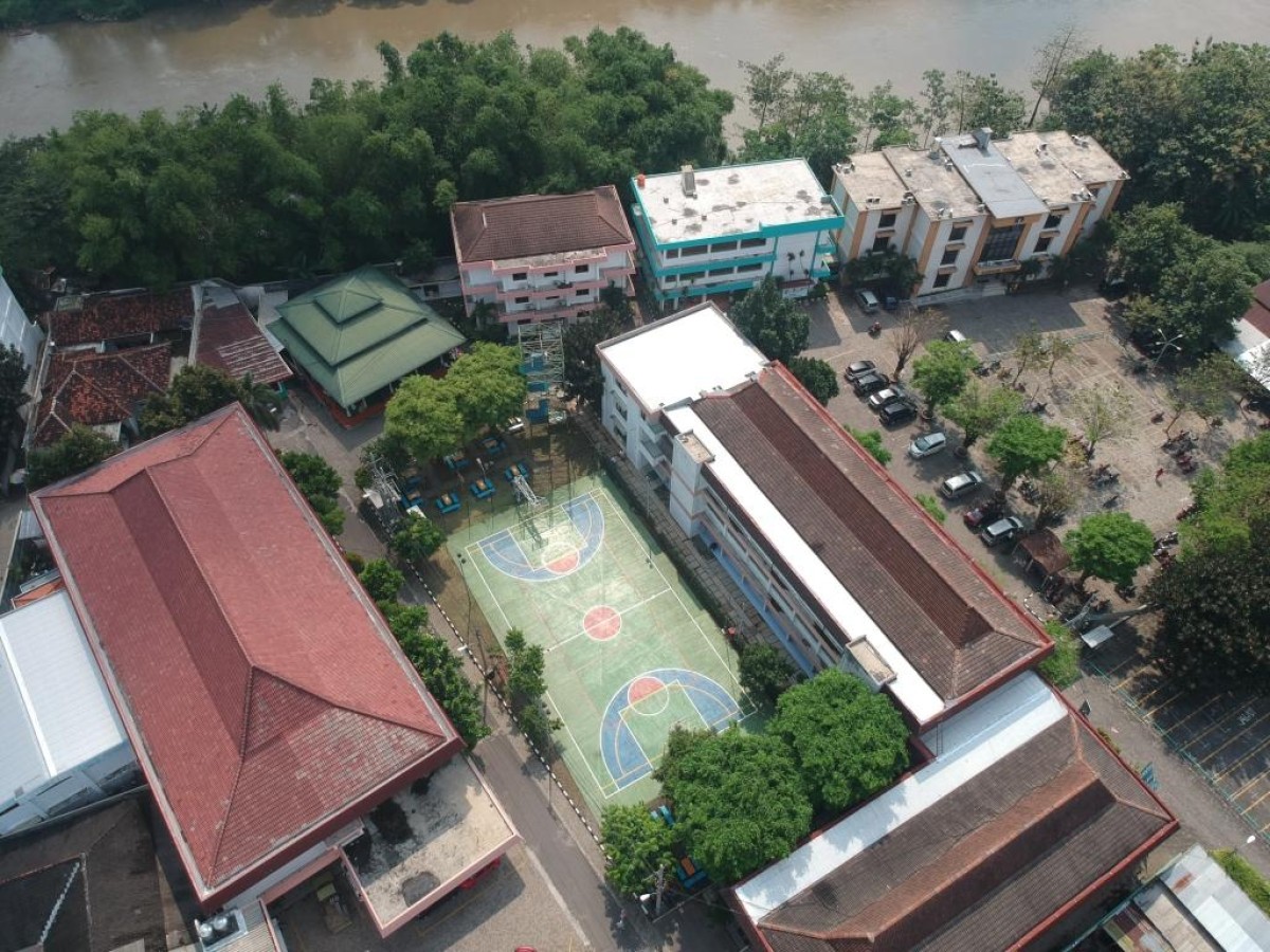 Tampak atas kampus Universitas Islam Kadiri (Uniska). (Foto: Website Uniska for jatimnow.com)