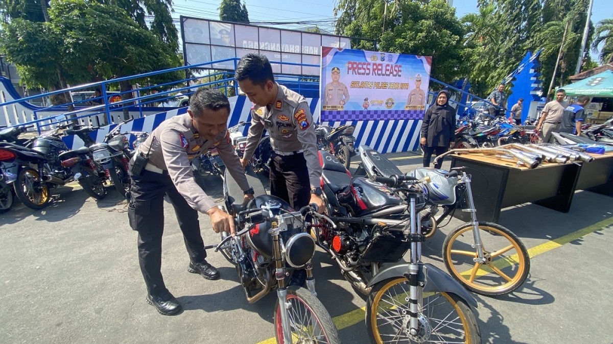 Hasil razia balap liar di Polres Kediri Kota. (Foto: Yanuar Dedy/jatimnow.com)