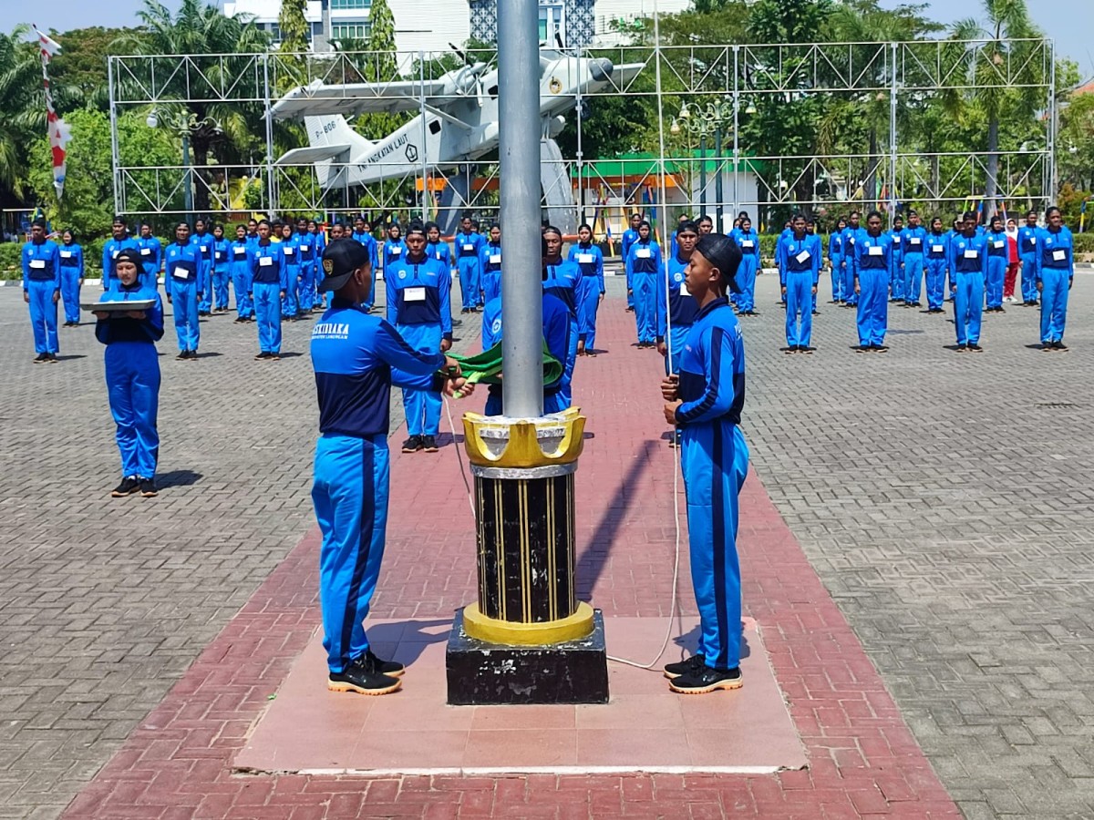 Latihan Capaska Lamongan di Alun-alun kota setempat. (Foto : Adyad Ammy Iffansah/jatimnow.com)