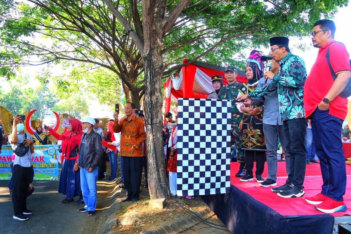 Kemeriahan Pawai Hari Anak Nasional di Gedangan Sidoarjo