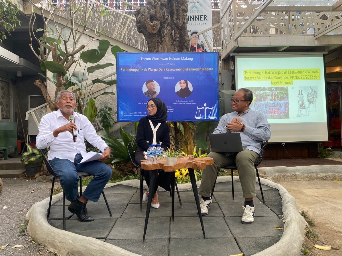 Diskusi terbuka dengan pakar hukum tentang PP 28 tahun 2022, di Malang (foto: Fajar for jatimnow.com)