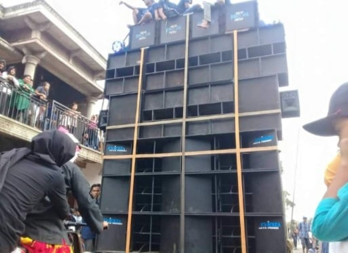 Sound system yang kini marak saat perayaan di Malang Raya. (Foto: Grup FB )