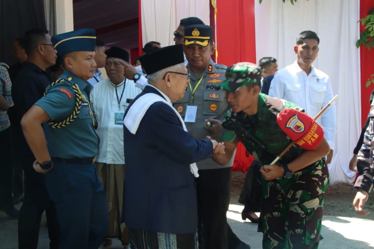 Kunjungan Wakil Presiden RI Ma'ruf Amin di Pondok Pesantren Al - Anwar, Kecamatan Modung Bangkalan.