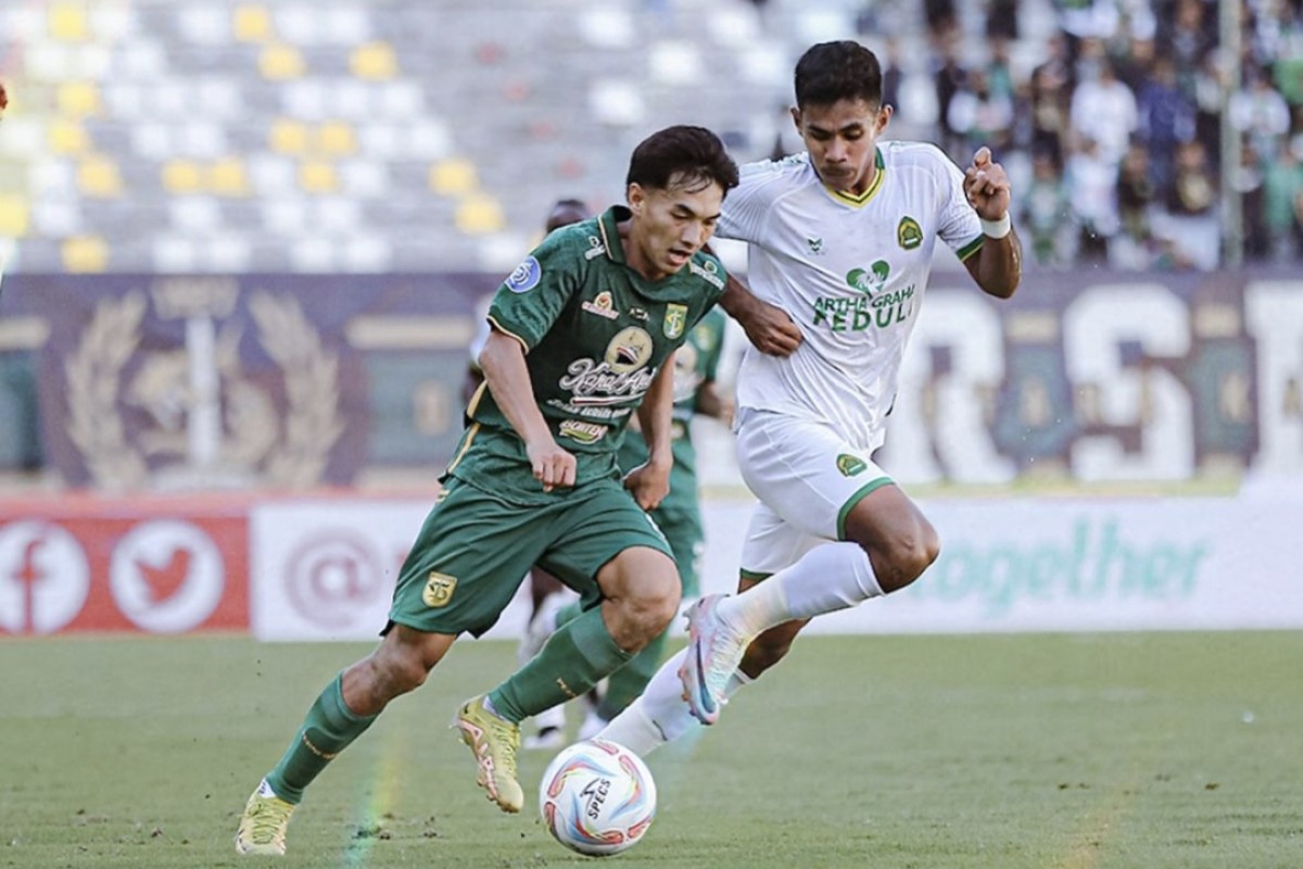 Pertandingan Persebaya vs Persikabo 1973 di Stadion Gelora Bung Tomo (Foto: Persebaya Official)