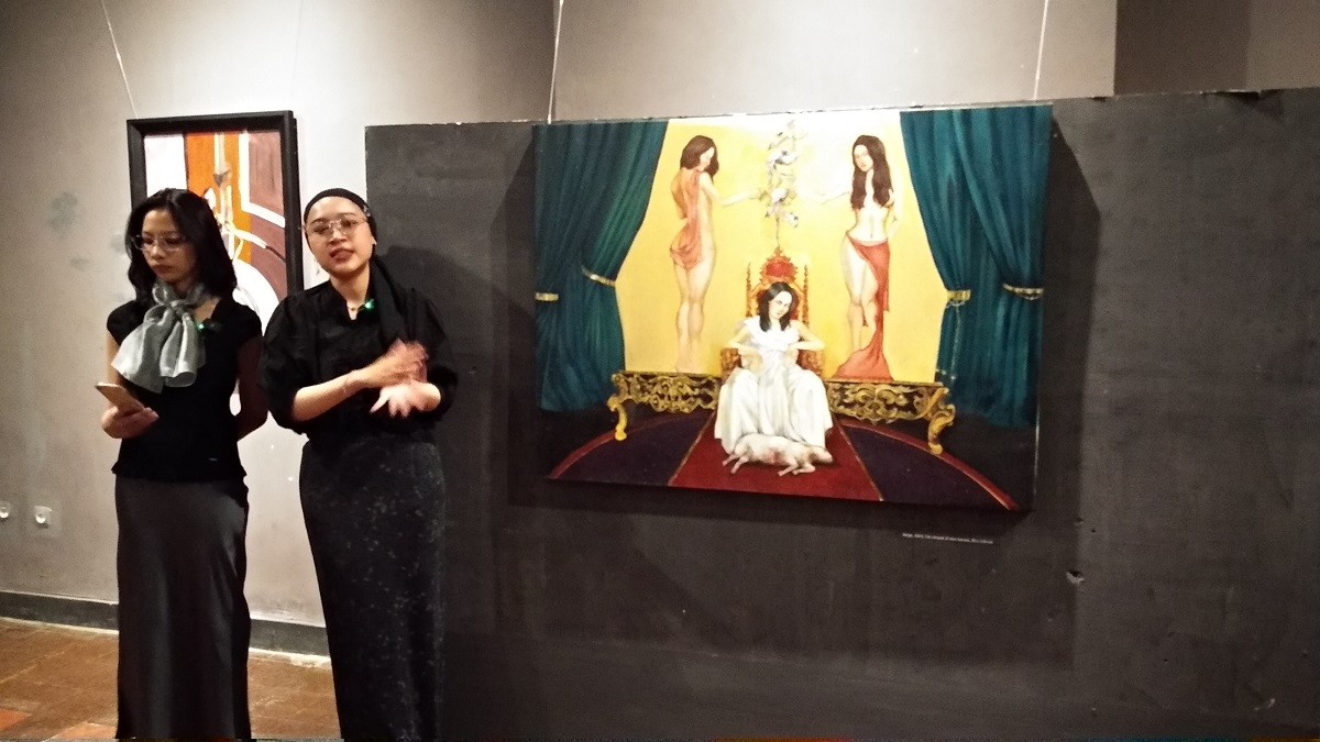 Tour kuratorial (Foto : Haryo Agus/jatimnow.com)