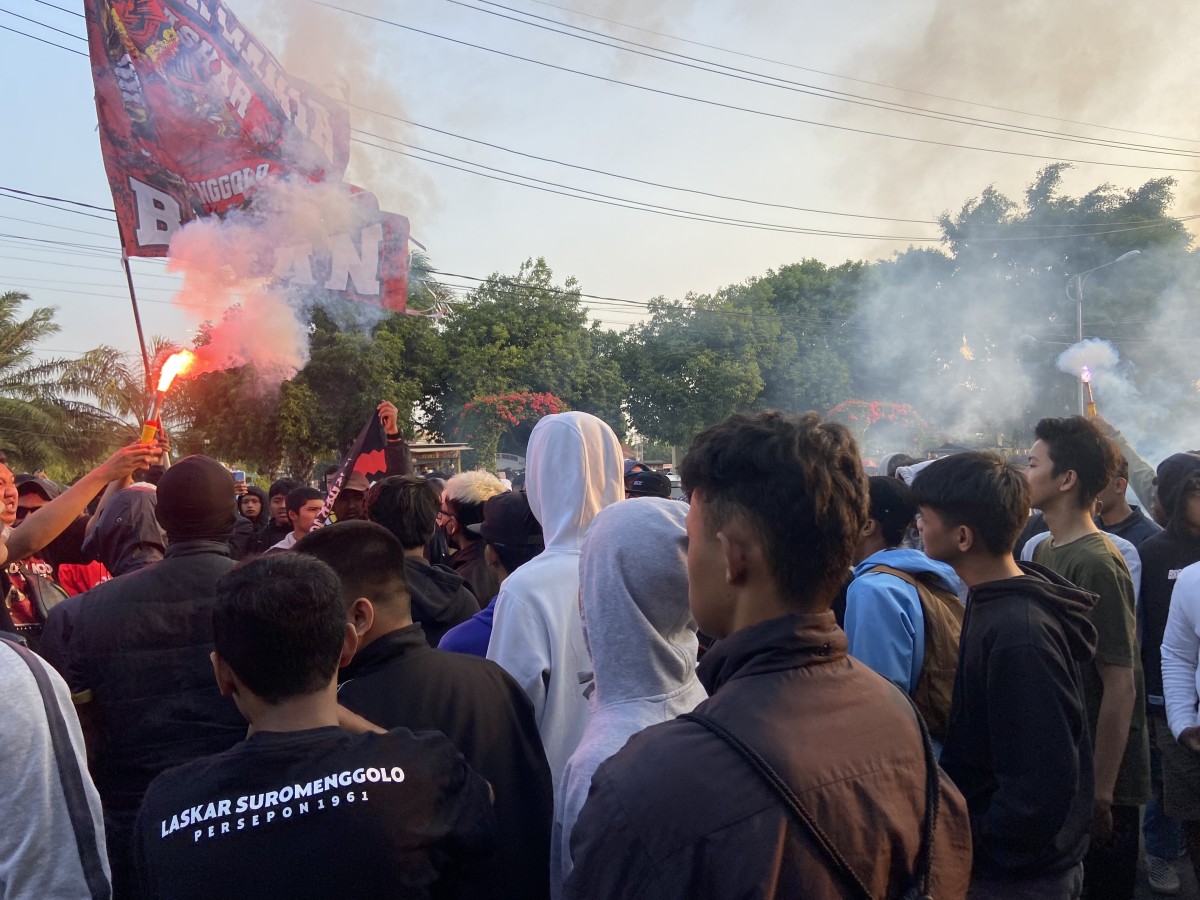 Aliansi fans Persepon ajukan 4 tuntutan kepada Pemkab Ponorogo. (Foto: Fathor Rahman/jatimnow.com)