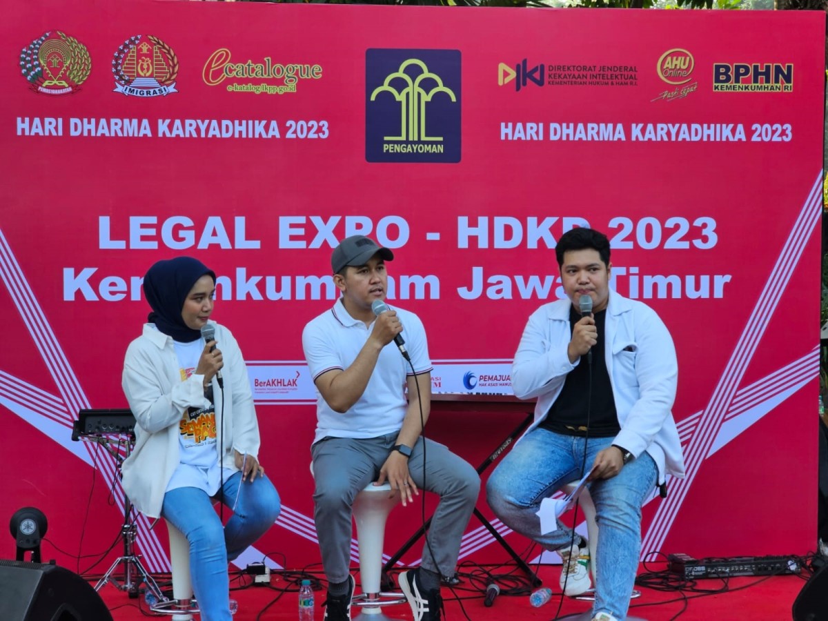 Salah satu kegiatan di Legal Expo di Car Free Day (CFD) Darmo Surabaya. (Foto: Humas Kemenkumham Jatim)