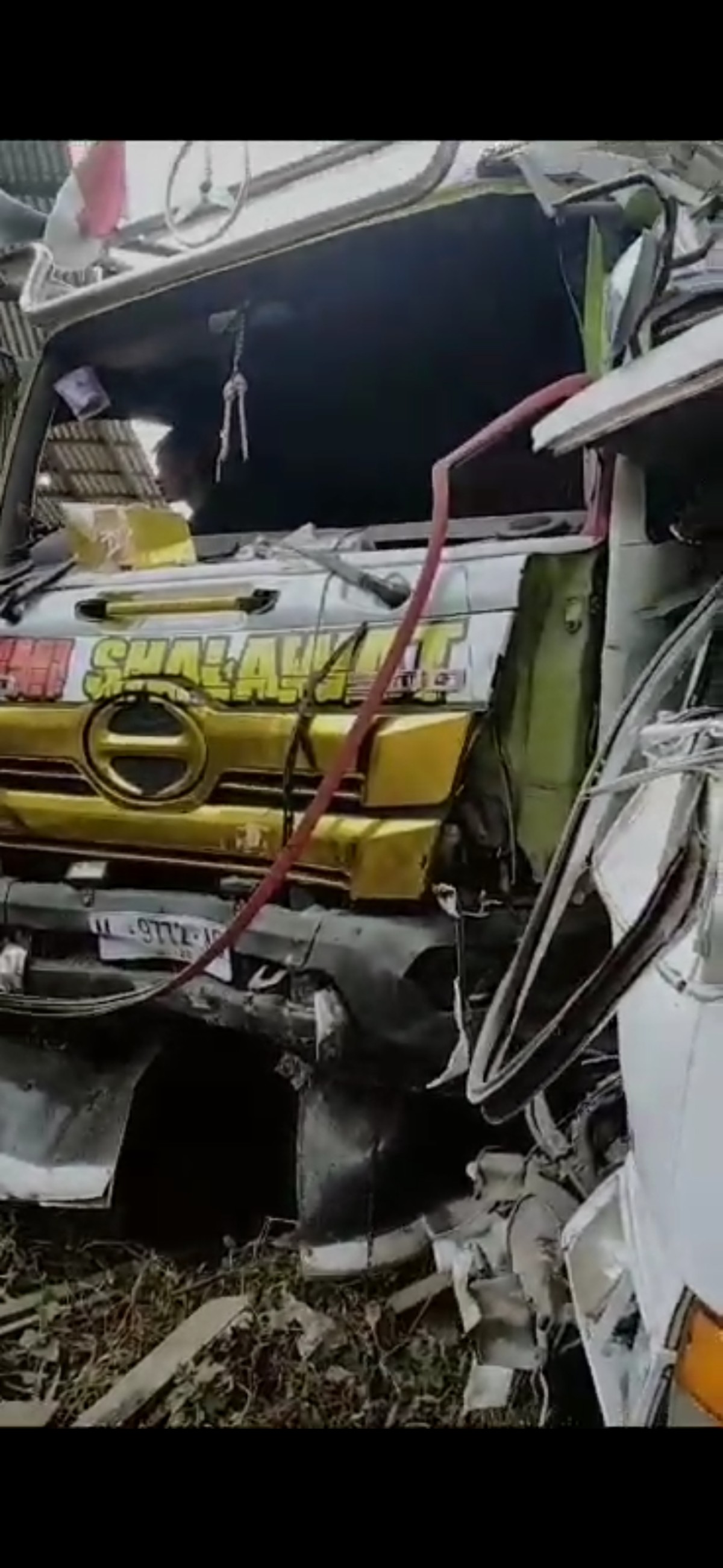 Dua Truk Adu Banteng di Bangkalan, Satu Sopir Tewas